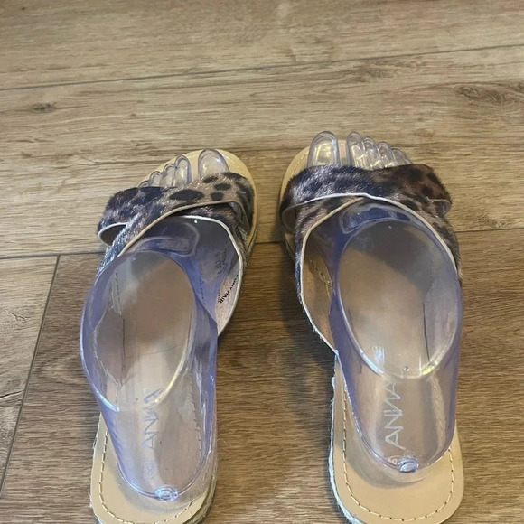 Anna women’s slide in Sandals leopard print pony hair cross cross flats new - Picture 6 of 6